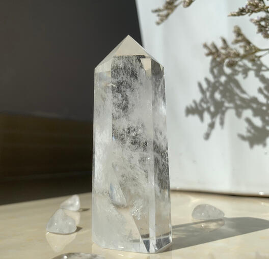 Clear quartz point